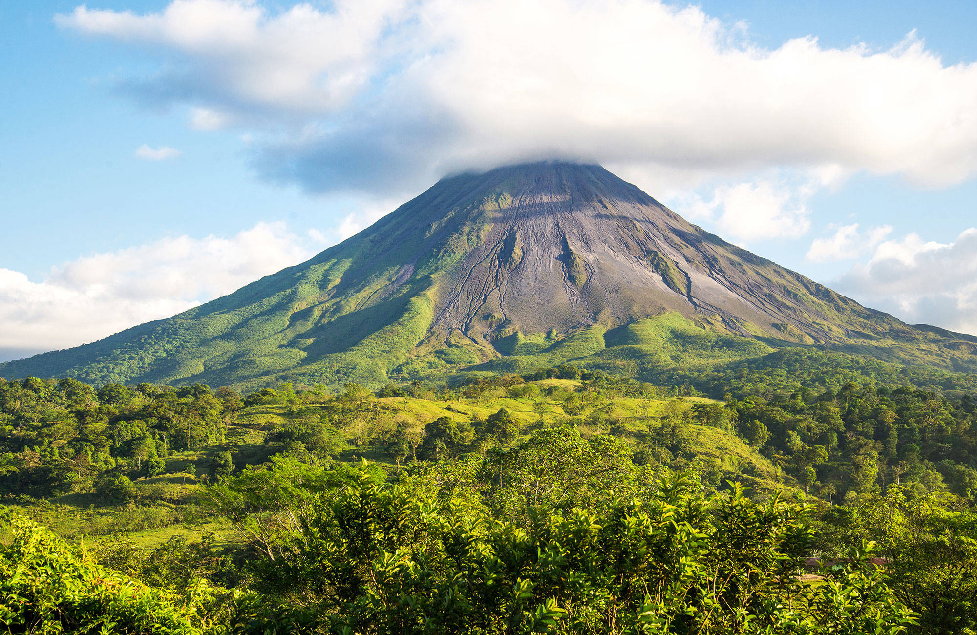 Arenal er en smuk vulkan, du bør besøge på din rejse til Costa Rica
