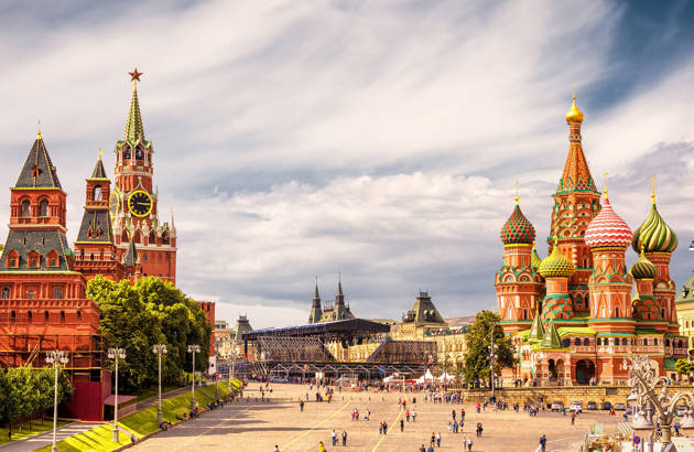 se Vasilij-katedralen på jeres studietur til Moskva