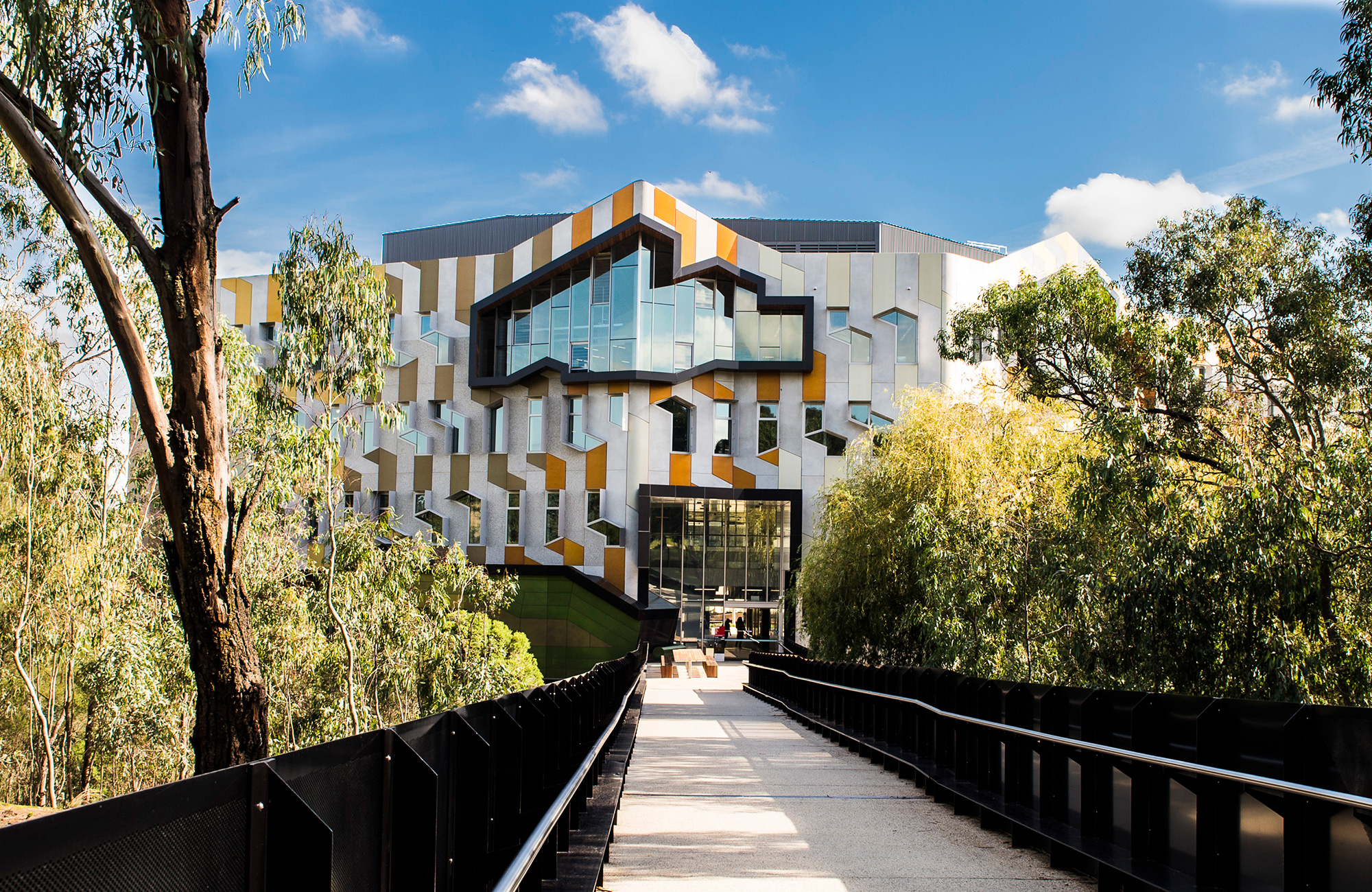 La Trobe University i Bundoora i Melbourne og en campus bygningerne