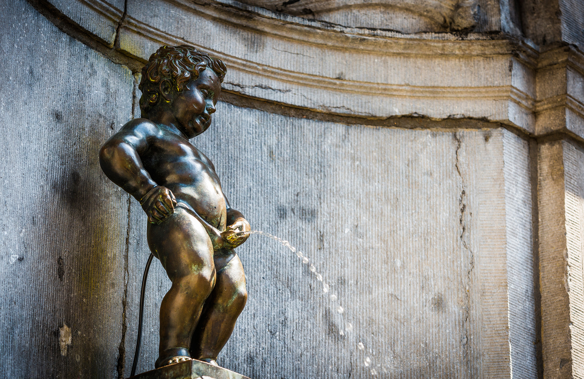 se mannequin pis på studierejsen til bruxelles