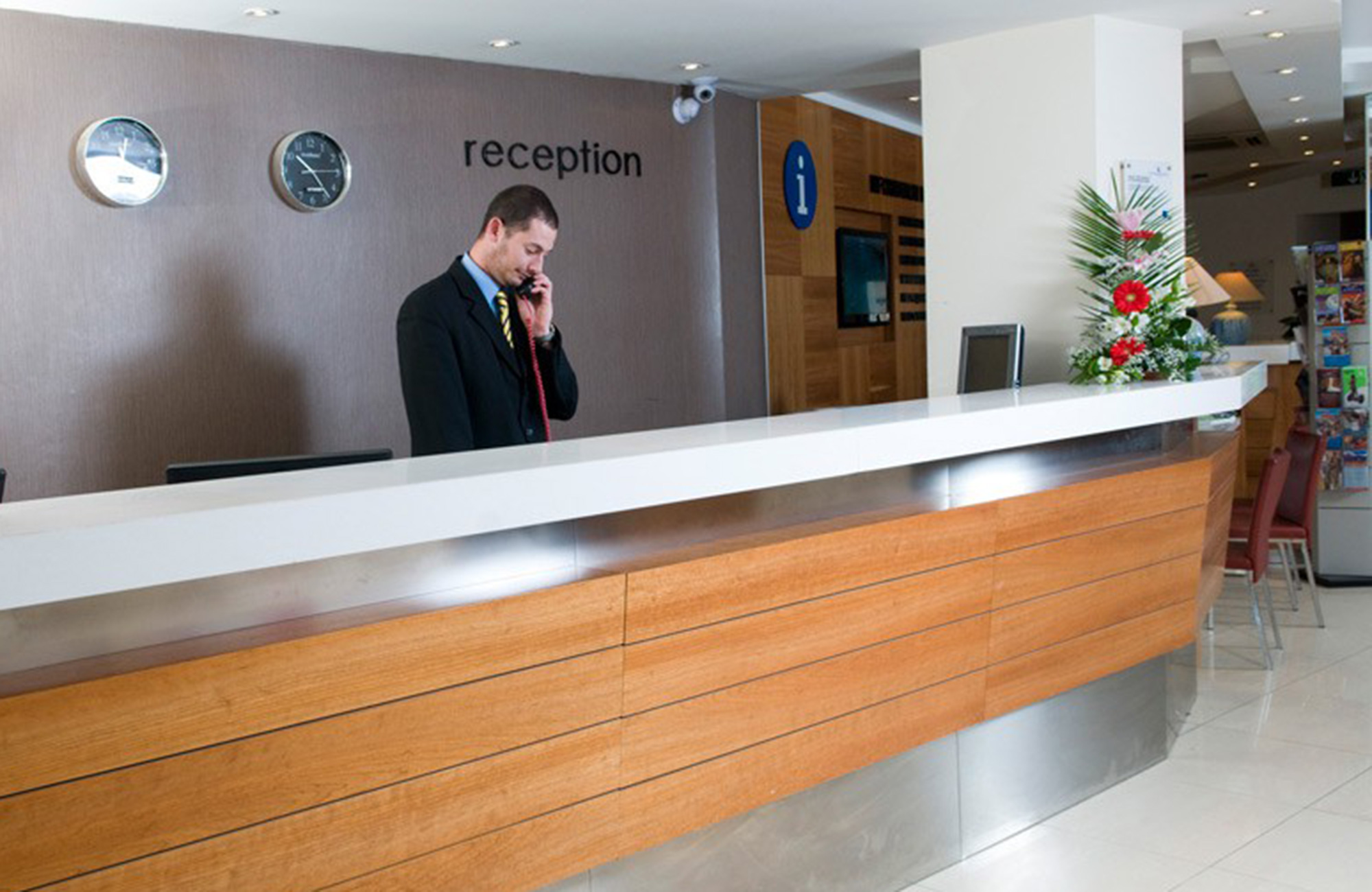 Receptionen på ST Blubay Hotel på Malta