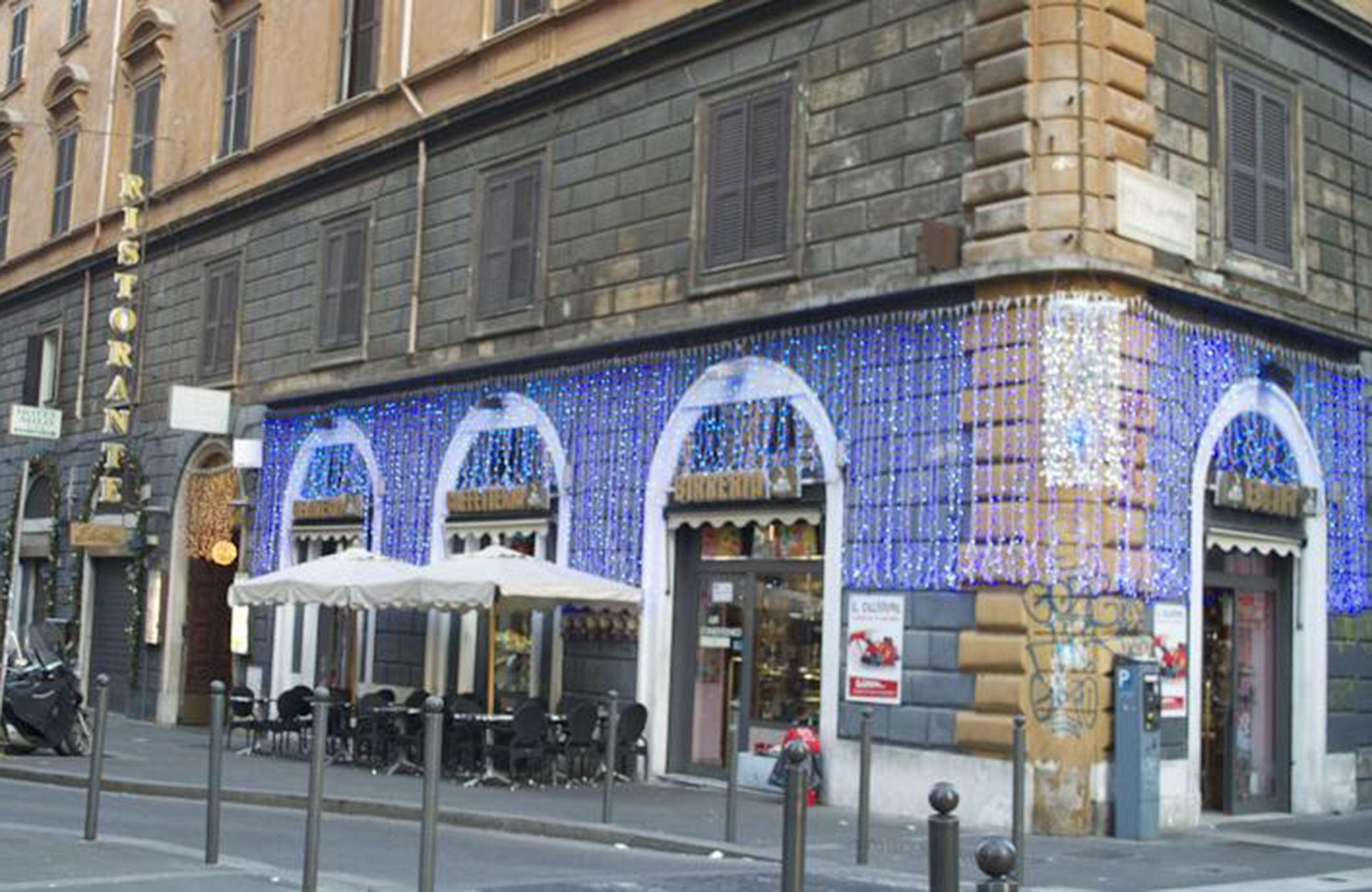 Hotel Ferrarese set udefra