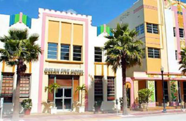 Ocean Five Hotel i Miami set udefra