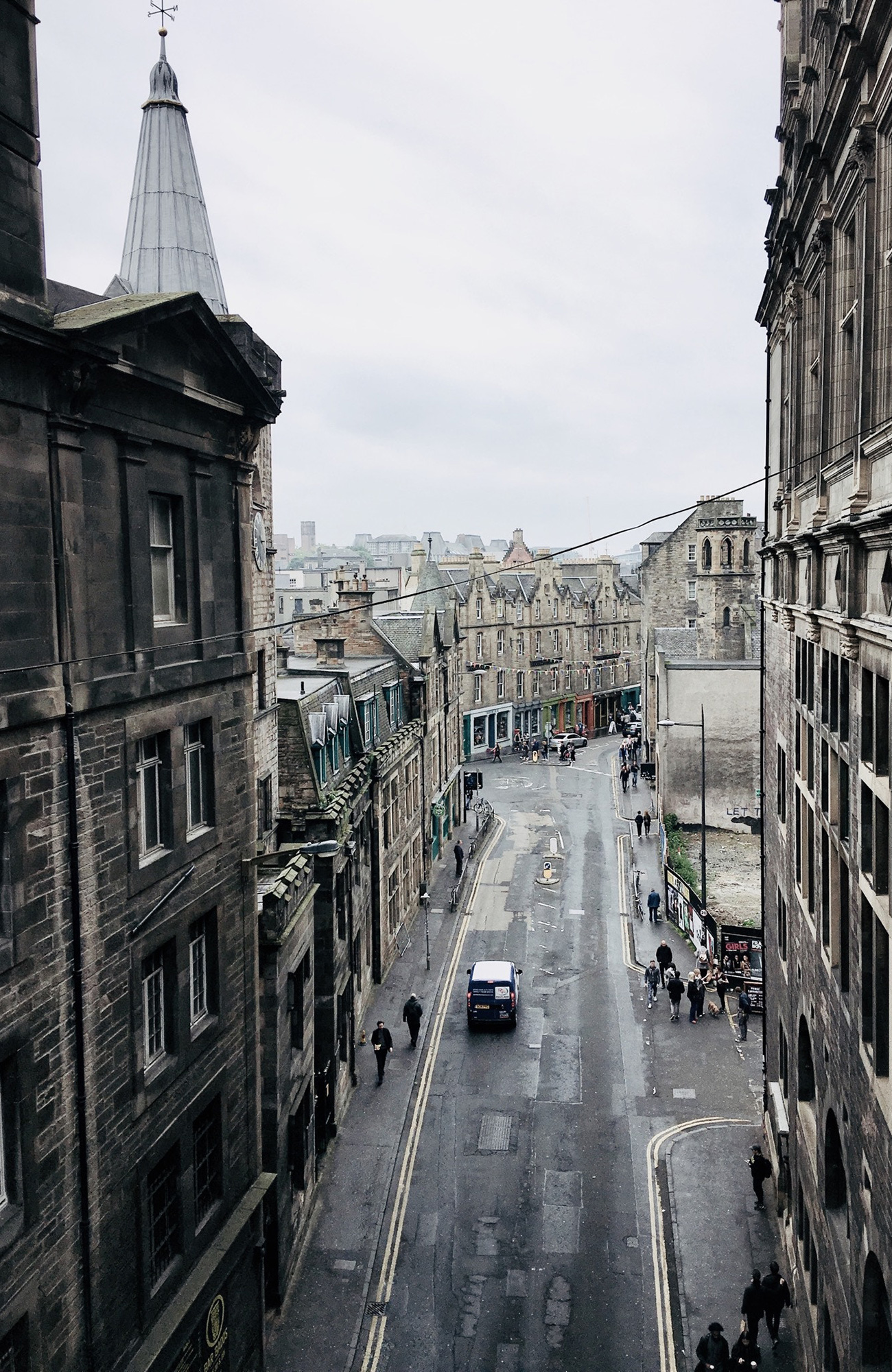 se de smukke gamle gader på studieturen til Skotland