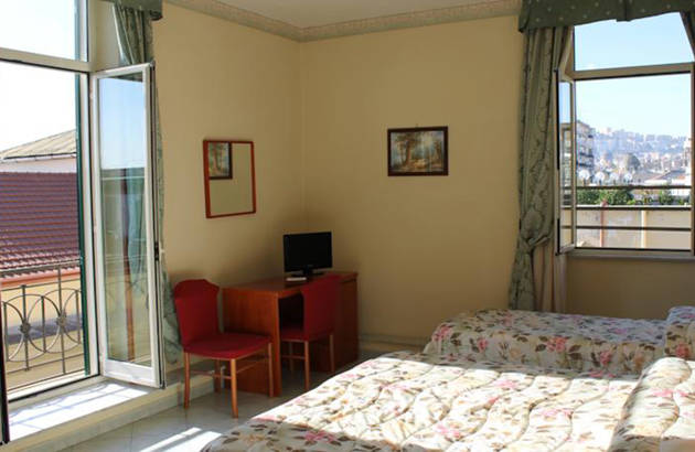 Et værelse på Hotel Garden Napoli
