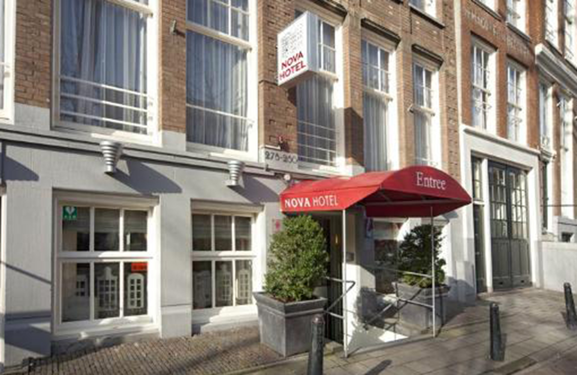Nova Hotel i amsterdam set udefra