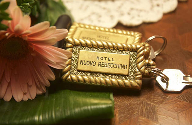 Nøgler til Hotel Nuovo Rebecchino i Napoli