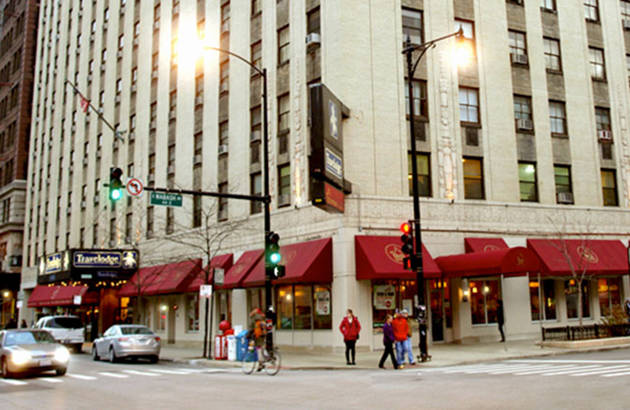 bo på Travelodge Hotel Downtown Chicago på jeres studietur til Chicago