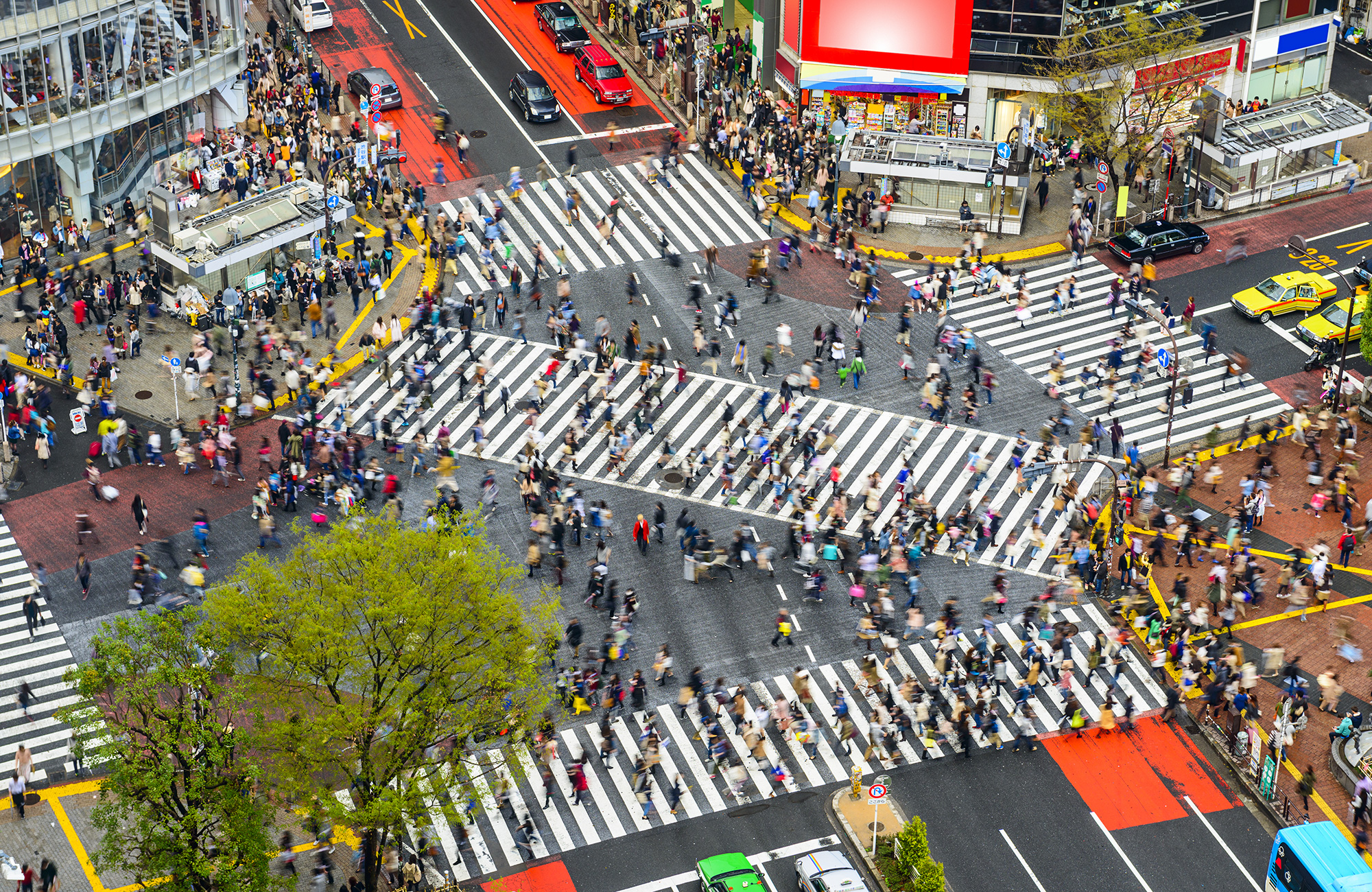 japan-tokyo-busy-street