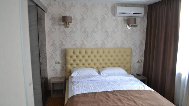 Bo på Hotel Druzhba på jeres studietur til Kiev