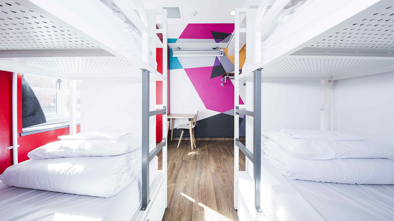 dorm værelse på Generator Hostel i London som er ideel til lejrskoler til London