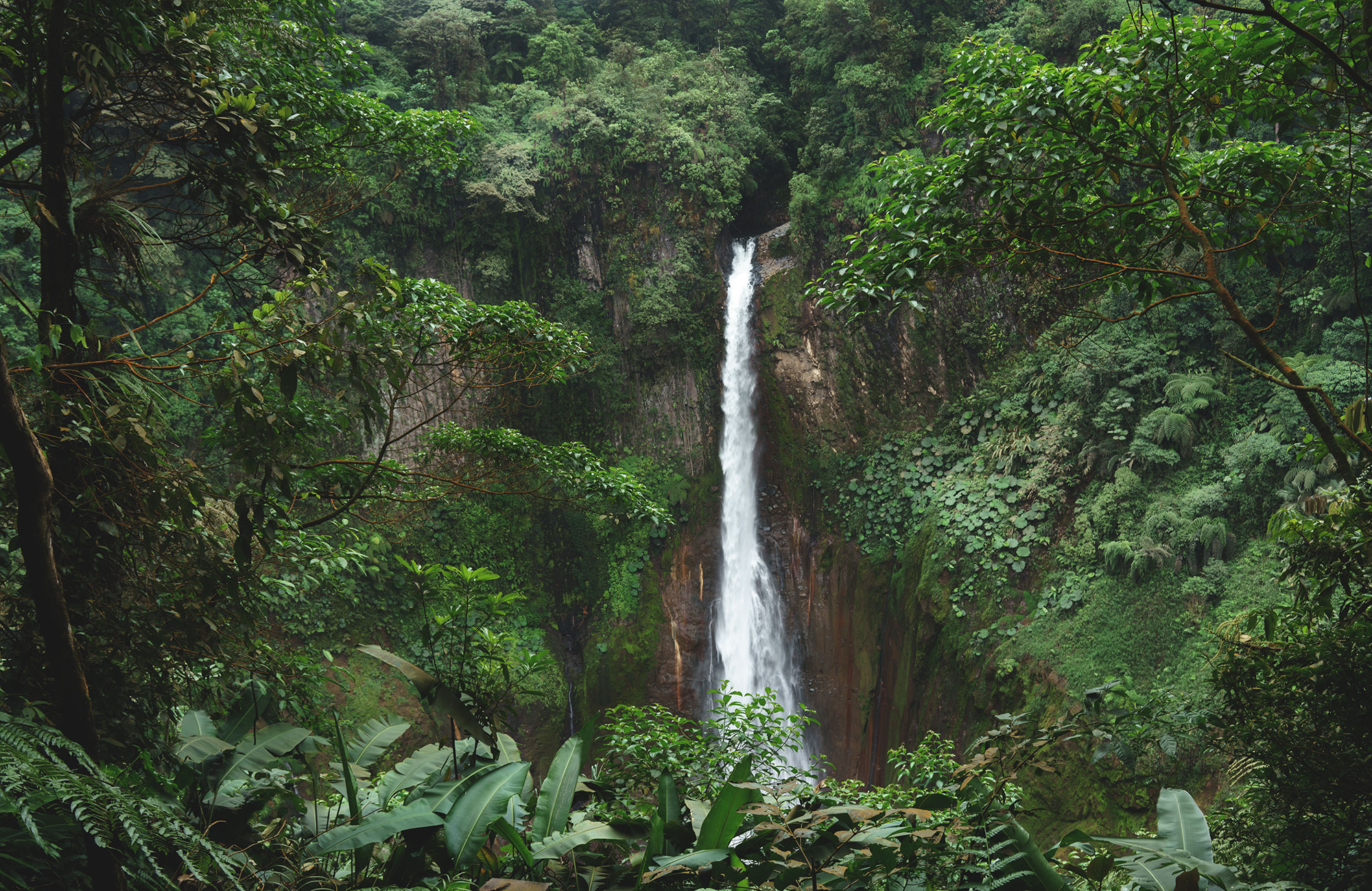 costa-rica-la-fortuna-waterfall