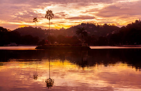 kandy-sri-lanka-lake-at-sunset-cover