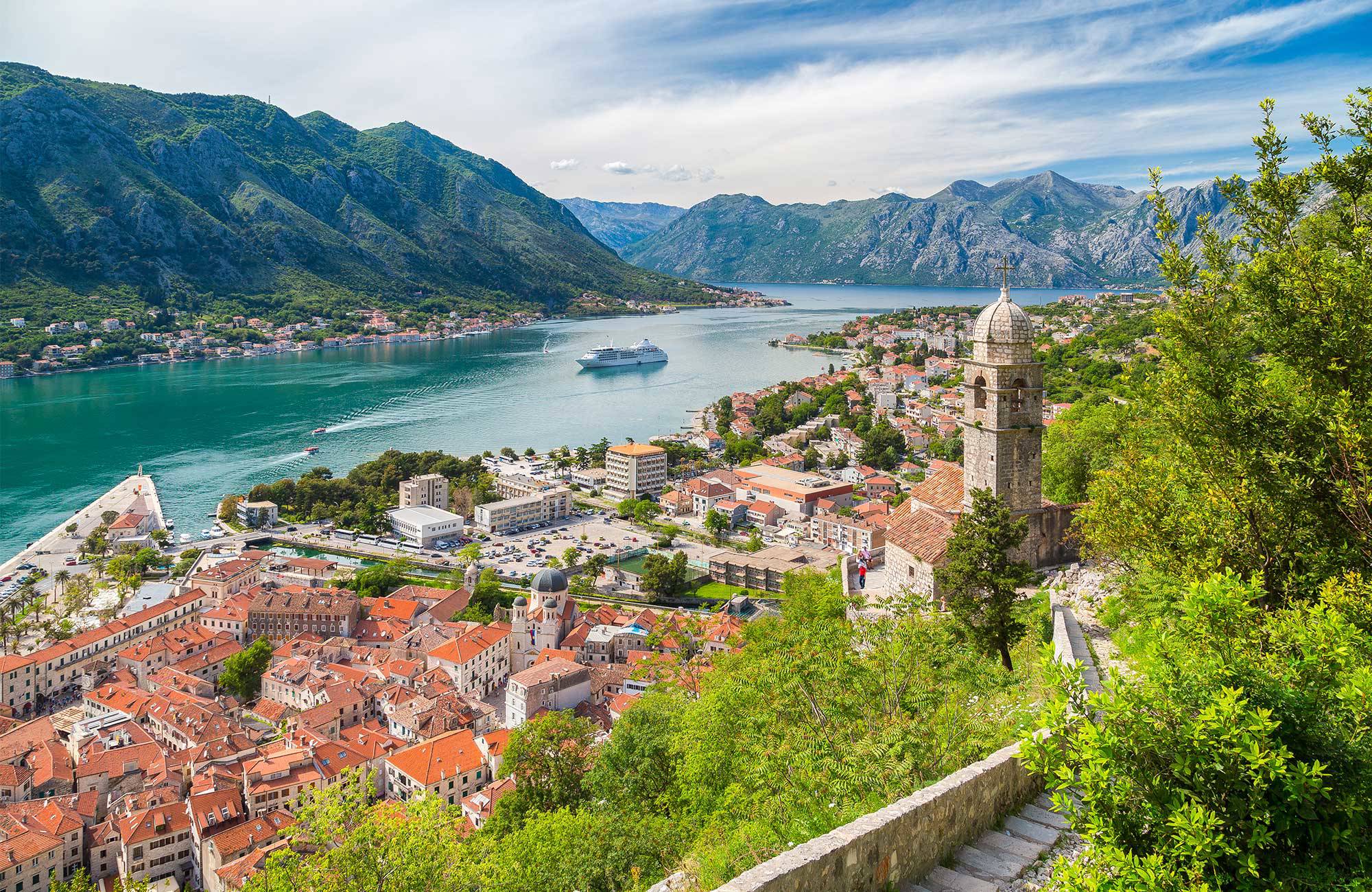 Besøg Bay of Kotor på din rejse til Montenegro