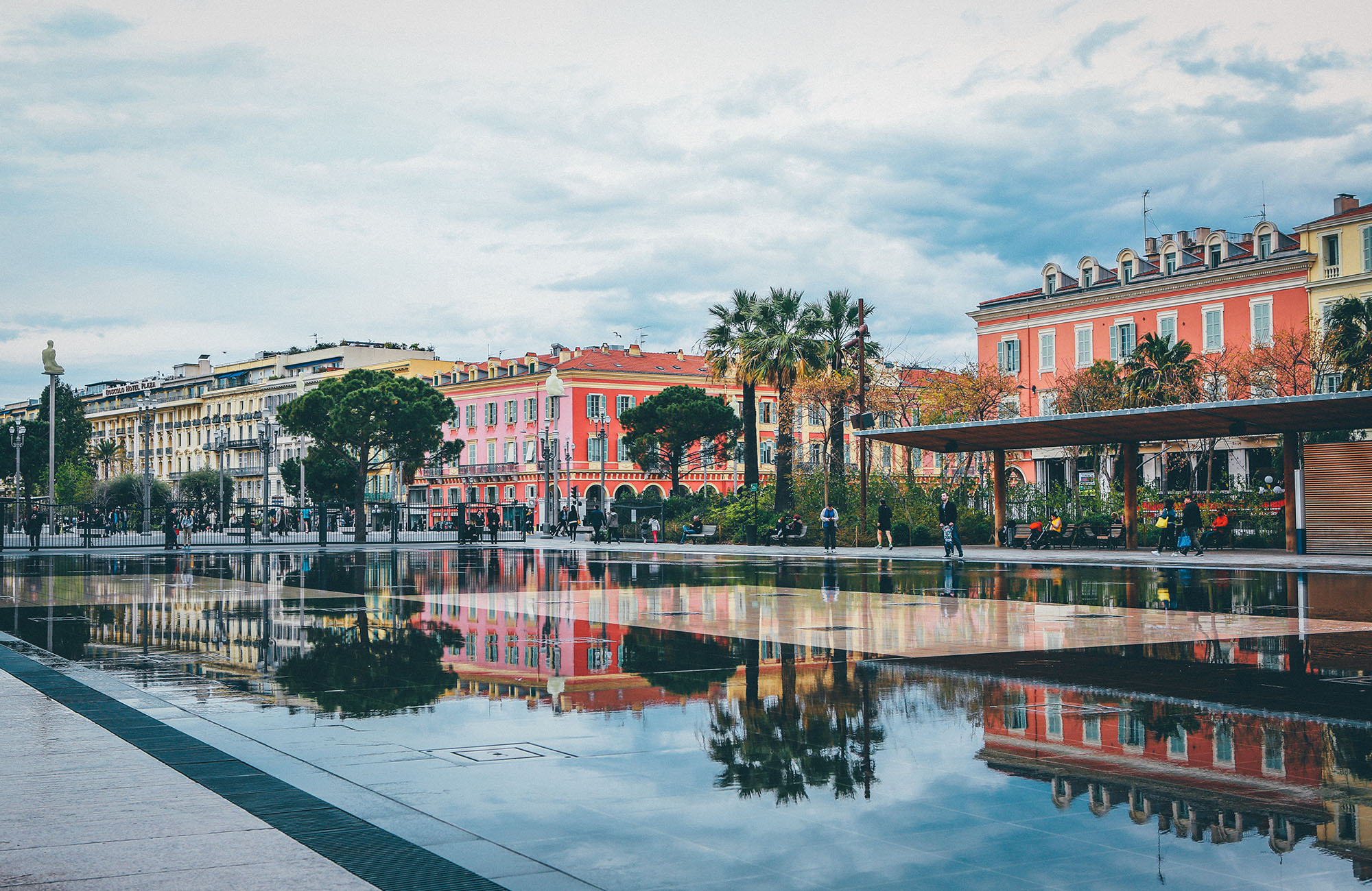 oplev promenaden på jeres studietur til nice