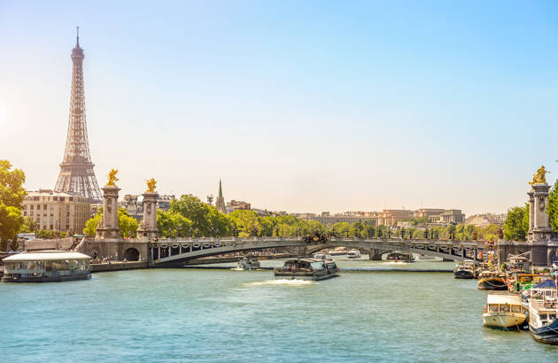 sejl på Seinen på jeres studierejse til Paris
