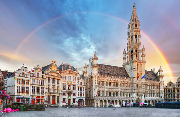 se de gamle bygninger på jeres studietur til Belgien