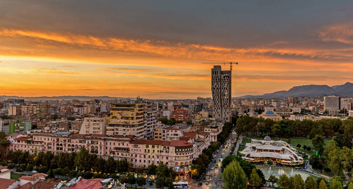 Tirana er et glimrende sted at nyde den ægte Balkan-stemning