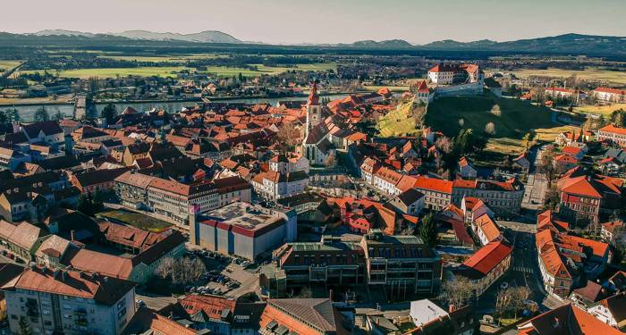 Bo i Ptuj mens du er i Slovenien på road trip