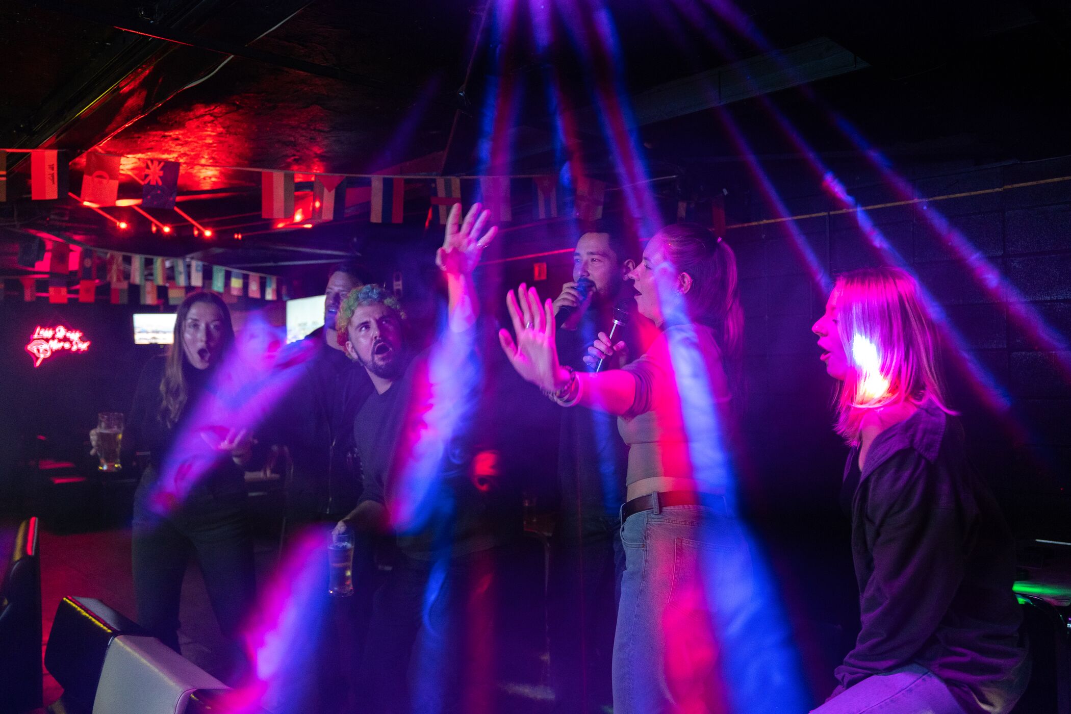 Web Horizontal Karaoke Osaka