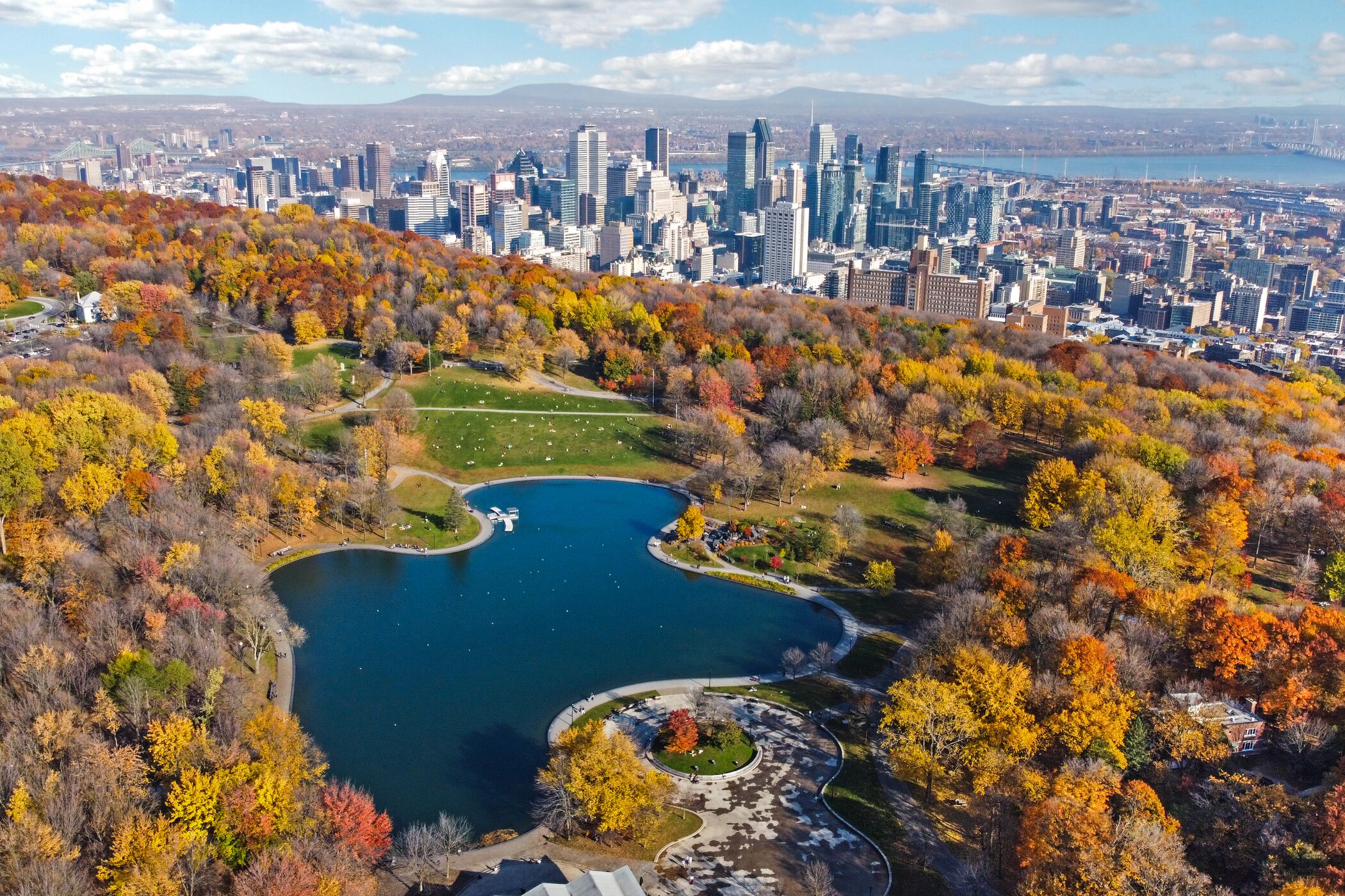 Web Horizontal Montreal Canada Shutterstock 1839896119