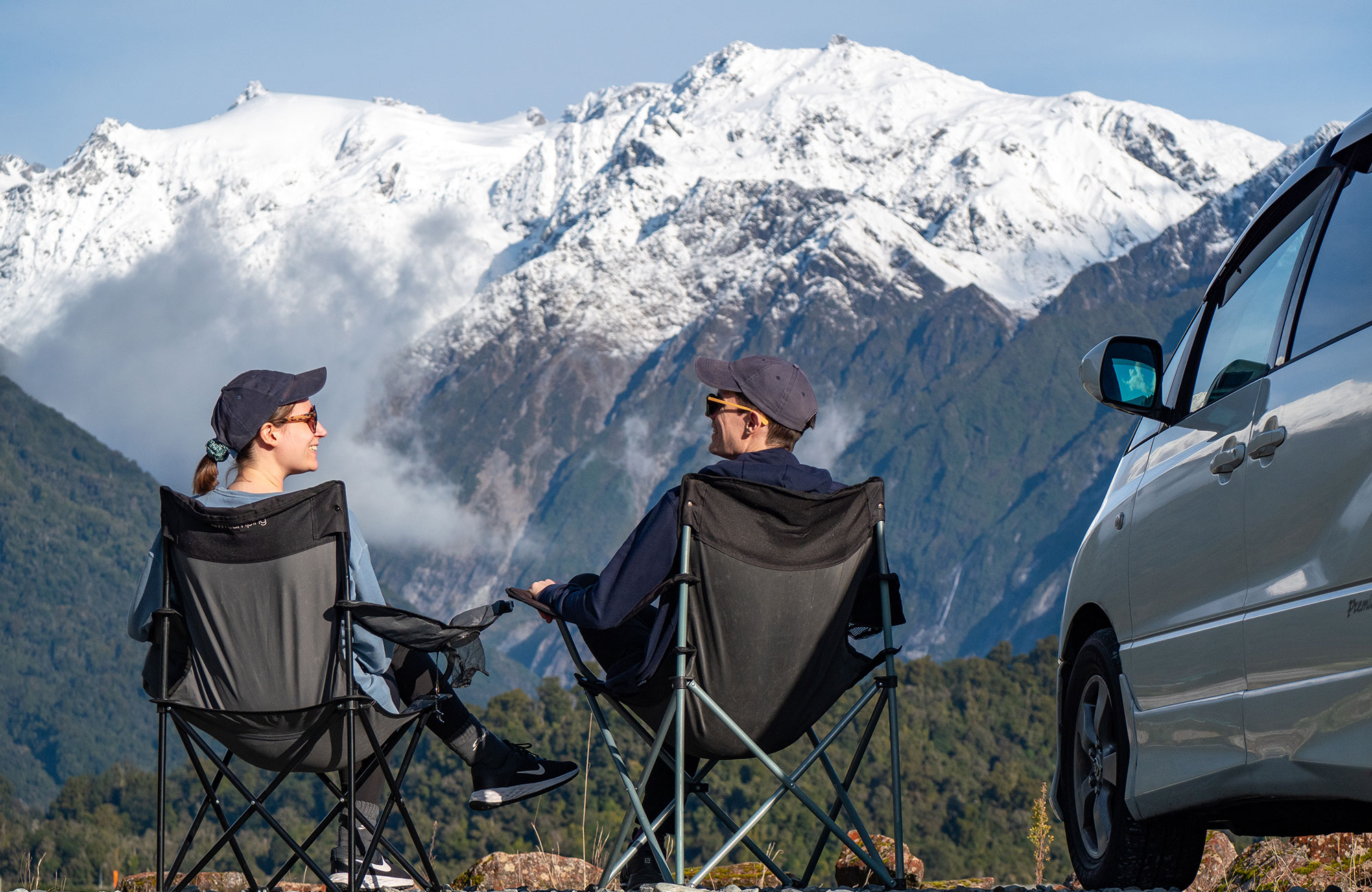 Dinks Enjoying View In New Zealand