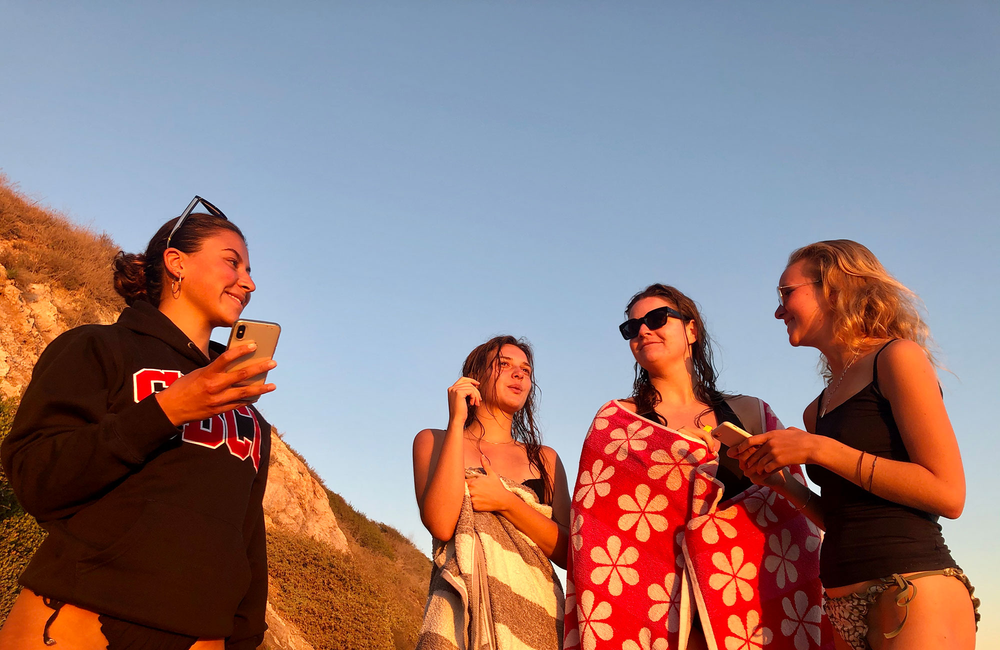 Ellen And Friends At Beach