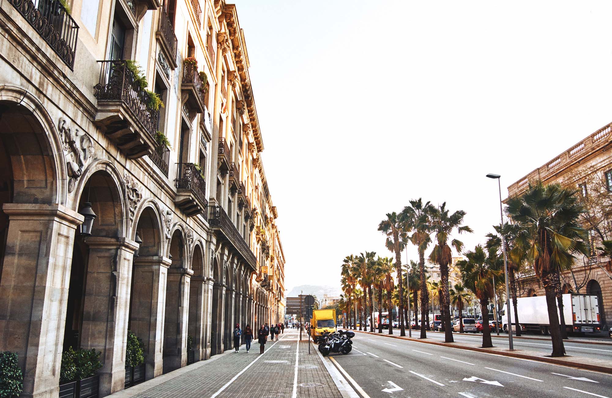 gå på passeig de isabel på jeres studierejse til Barcelona