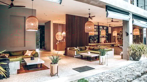 saltypelican_srilanka_1_1280x720_for_navi_web