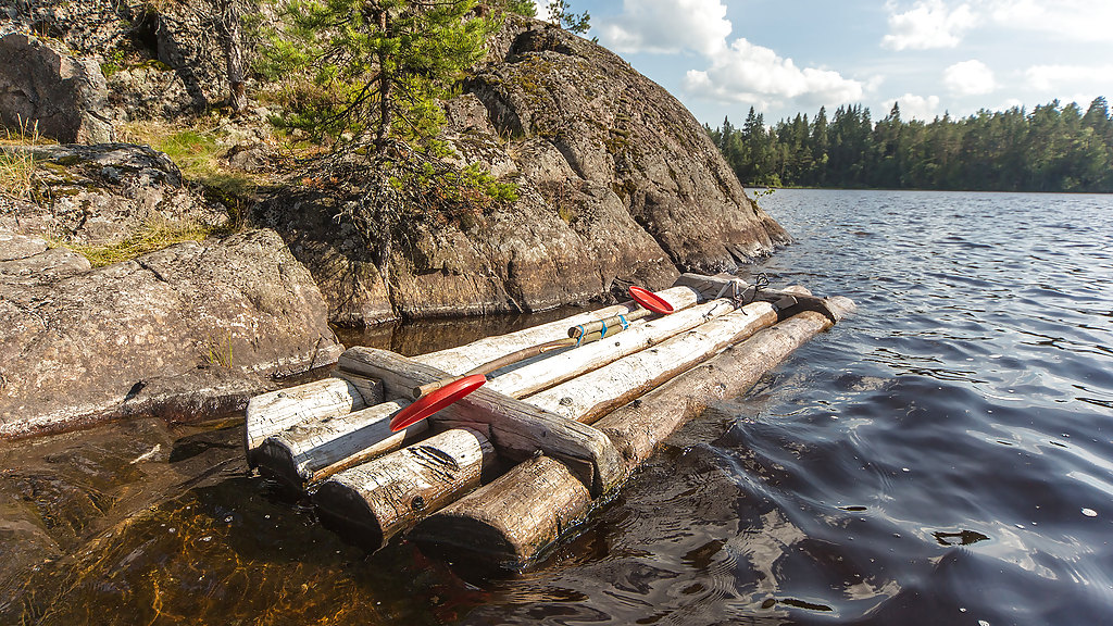607-outdoor-discovery-cesky-raj-building-a-timber-raft