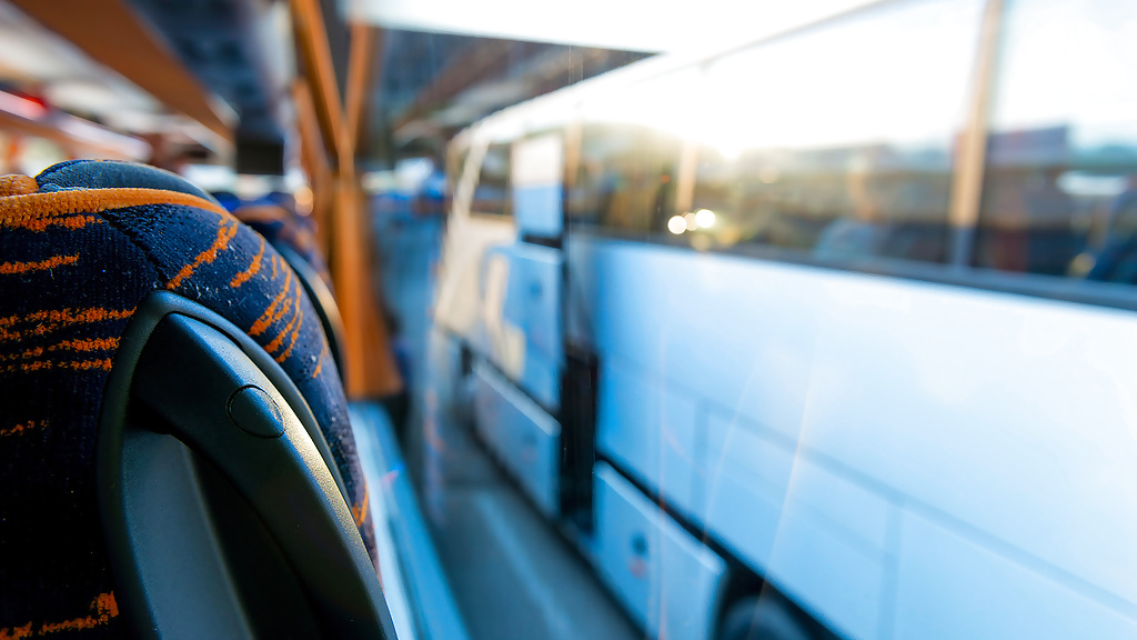 525-hellas-vacances-athens-bus-transfer-oneway-16-39-people