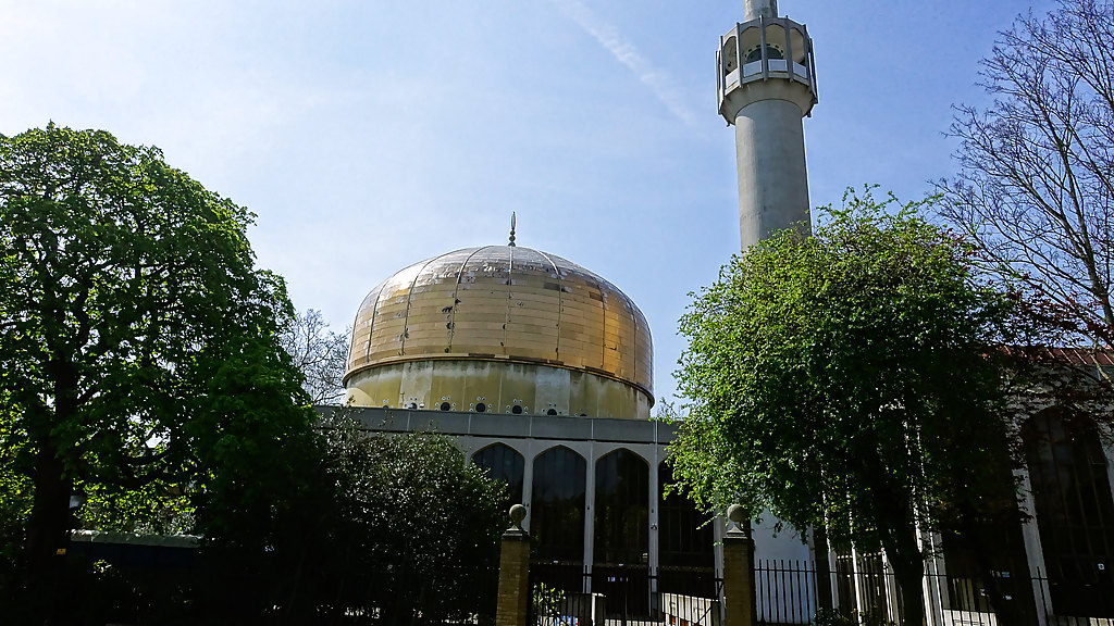 625-axis-globe-london-ethnic-london-islamic-cultural-center