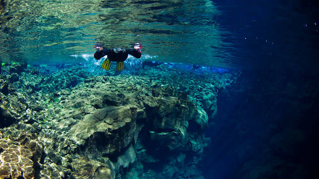 snorkeling---into-the-blue---ellithor_1280x720