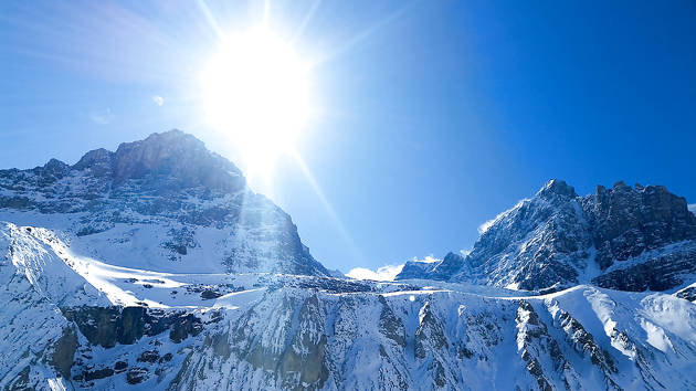 columbia-icefield-mountains-sun_1280x720_for_navi_web