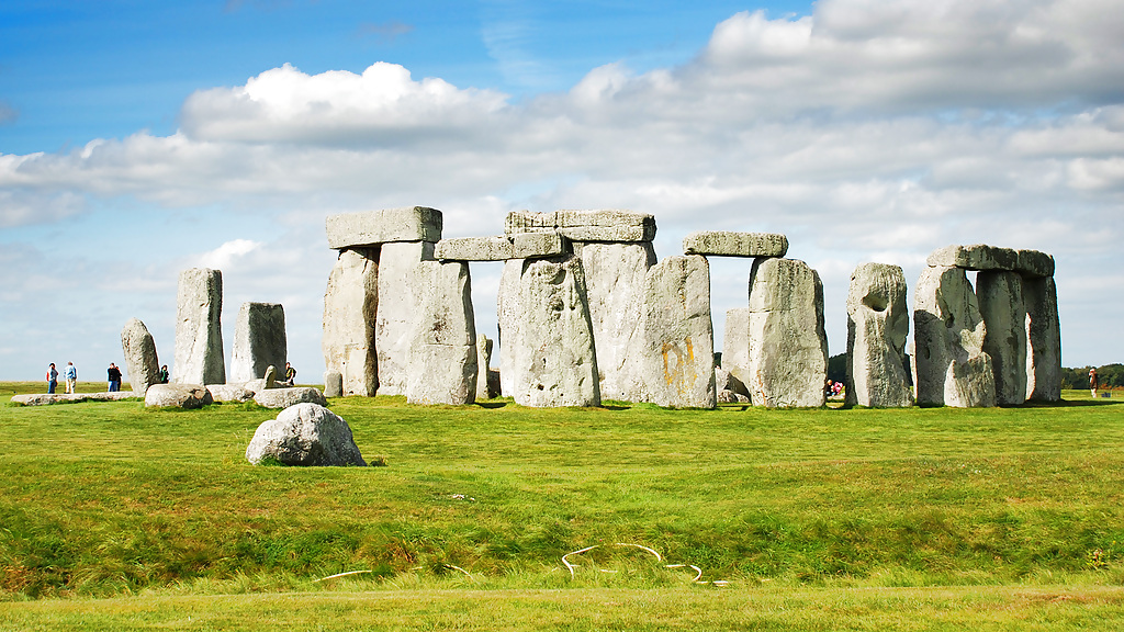 616-axis-globe-london-stonehenge-bath-full-day