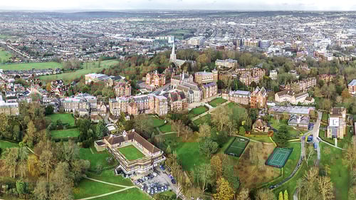 603-axis-globe-london-harrow-school