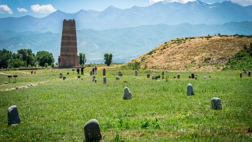itinerary_mobi_KyrgyzstanChuyValleyBuranaTowerTravellersStoneStatues-GaryArndtDSC06613.jpg