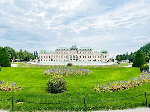 2009-uberland-schloss_schnnbrunn1