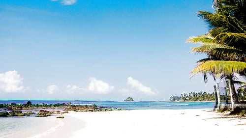 lapoint-surfing-sri-lanka-beach3